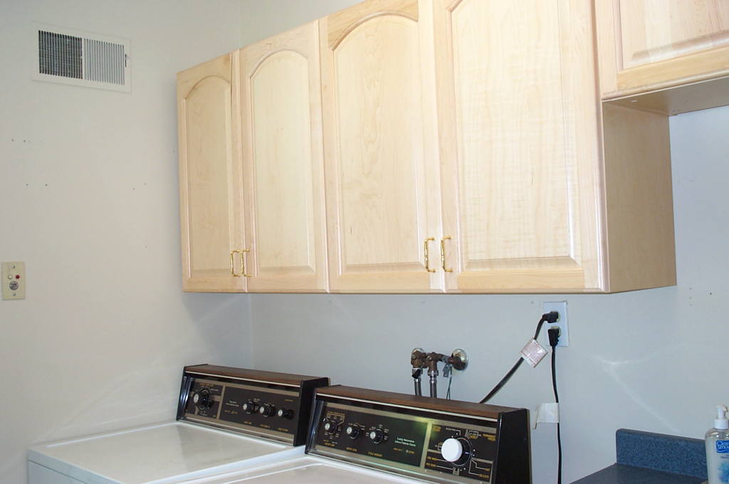 2004Laundryroom